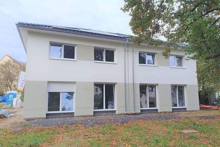 Bezugsfertige Doppelhaushälfte mit 5 Zimmer- Energieklasse NH-40! - Bestensee