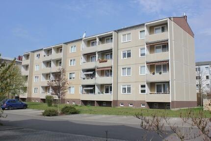 Mitten im Ort wohnen! - 409,44&nbsp;EUR Kaltmiete, ca.&nbsp; 62,99&nbsp;m&sup2;&nbsp;Wohnfl&auml;che in Wittichenau (PLZ: 02997)