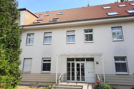 Frisch renovierte 2-Raumwohnung mit Balkon - Merseburg