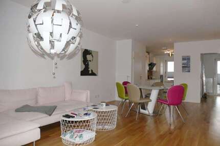 Wohnung zum Mieten in Frankfurt am Main 1.750,00 € 97.94 m²