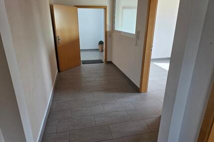 2-Zimmer Wohnung - 700,00&nbsp;EUR Kaltmiete, ca.&nbsp; 79,00&nbsp;m&sup2; in Burgwindheim (PLZ: 96154)