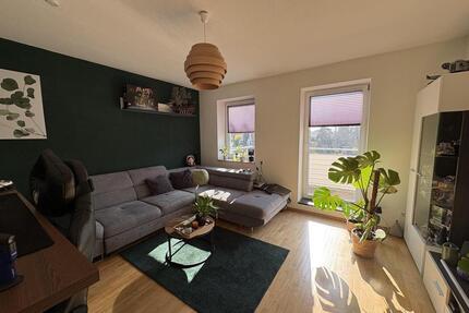Sonnige Zwei-Raum-Wohnung mit Einbauküche in ruhiger Siedlungslage - Zwickau