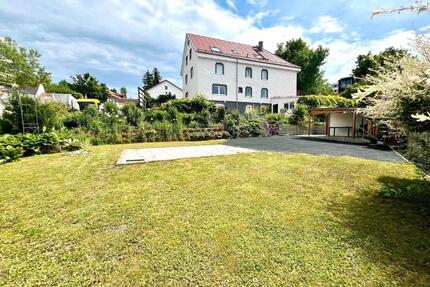 Exklusives Anwesen mit 510 m² Haus, Garten & Gewerbeeinheit - Neuötting