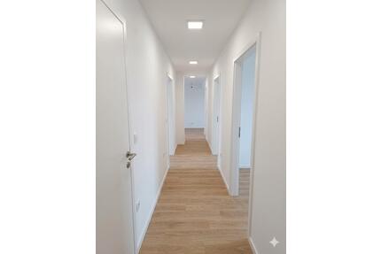 3-Zimmer Wohnung mit großer Dachterrasse,Erstbezug nach Sanierung - Nienburg (Weser)