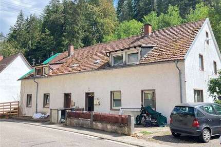 Haus zum Kaufen in Elmstein 120.000,00 € 344 m²
