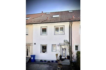 Reihenmittelhaus in Landshut - 649.000,00&nbsp;EUR Kaufpreis, ca.&nbsp; 128,00&nbsp;m&sup2;&nbsp;Wohnfl&auml;che in Landshut (PLZ: 84036) Schönbrunn