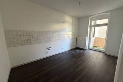 Renovierte 3 Raumwohnung mit Balkon - Görlitz Innenstadt