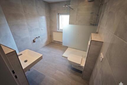 Exklusive sanierte 2-Zi.-Wohnung im Ärztehaus mit Fahrstuhl - Bad Langensalza