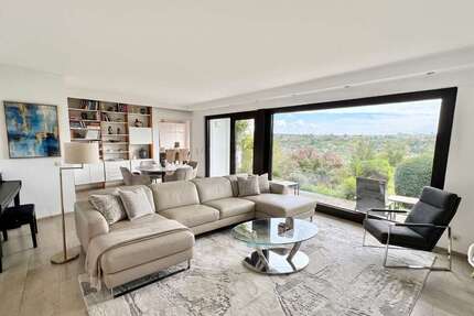 Haus zum Kaufen in Stuttgart 1.180.000,00 € 214 m²