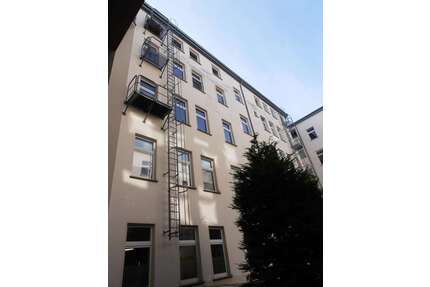 Wohnung zum Mieten in Magdeburg 300,00 € 42.1 m²