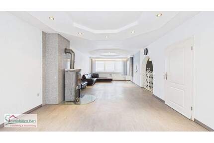 REHLINGEN: WOHNHAUS 267 M² WOHNFLÄCHE GR. GARTEN GARAGE CARPORT WEITBLICK! - Rehlingen-Siersburg / Rehlingen