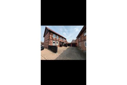 Charmantes Einfamilienhaus Fachwerkhaus m. Garage - Remlingen-Semmenstedt