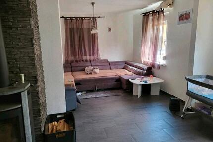 Wohnung zu Vermieten in Neuenbürg - Straubenhardt