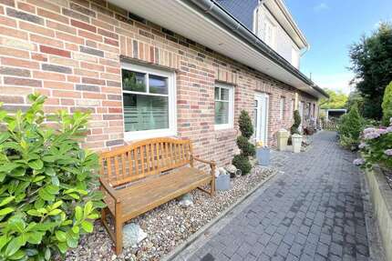 Haus zum Mieten in Oststeinbek 1.950,00 € 125 m²