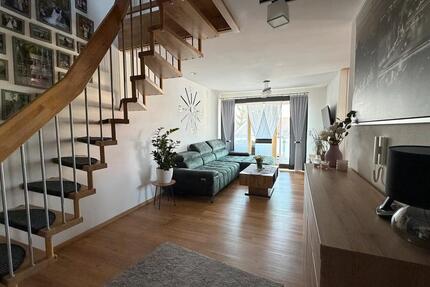 Attraktive 4 Zimmer Wohnung mit Balkon in Wörth a.d.Isar - Niederaichbach