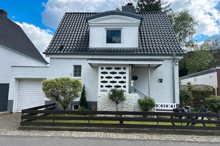 gepflegtes Einfamilienhaus in Bremerhaven -Wulsdorf von privat
