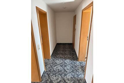 Gemütliche 2-Zimmer-Wohnung in schöner Lage - Merseburg
