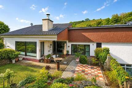 Haus zum Kaufen in Zwingenberg 975.000,00 € 215 m²