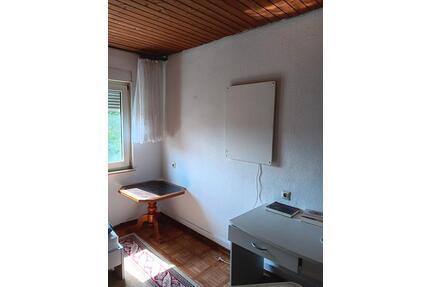 Wohngemeinschafts- Zimmer in 3er Männer- WG - Neckarwestheim