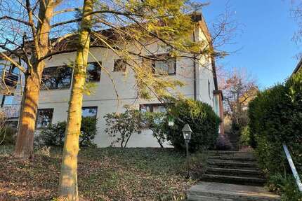 Haus zum Kaufen in Stuttgart Weilimdorf 990.000,00 € 208 m²