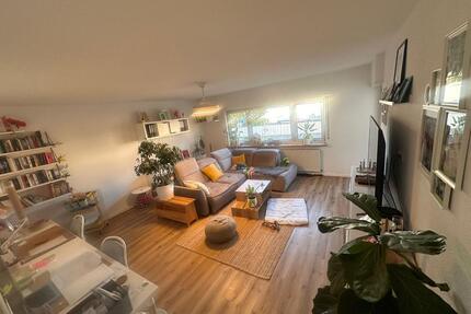 Renovierte Erdgeschosswohnung mit Garten, Terrasse - Bürstadt