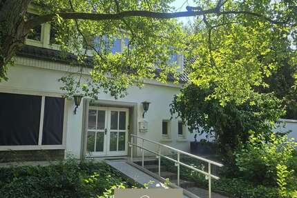 Haus zum Kaufen in Petershagen 389.000,00 € 225 m²