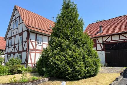 Schönes Fachwerkhaus mit Scheune in Nentershausen Hessen.