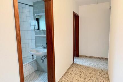 Tolle 1,5 ZKBB Souterrain Wohnung mit Balkon - Erstbezug nach Renovierung - Walluf
