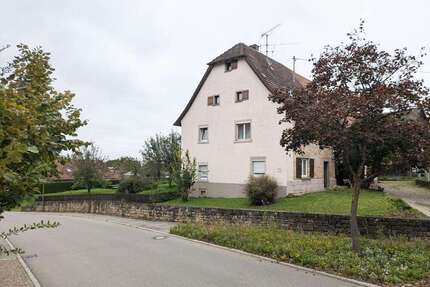Haus zum Kaufen in Starzach 310.000,00 € 280 m²