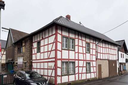 Haus zum Kaufen in Wershofen 99.000,00 € 204 m²