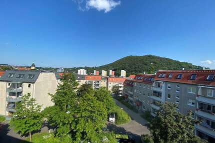 Wohnung zum Mieten in Suhl 453,65 € 67.85 m²