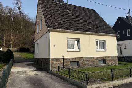 Haus zum Kaufen in Bergneustadt 269.000,00 € 112 m²