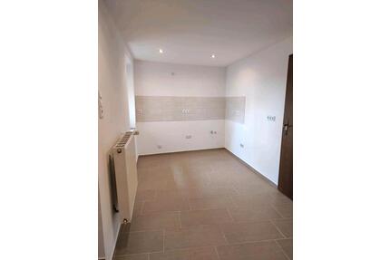 Einfamilienhaus 5 Zimmer - 1.200,00&nbsp;EUR Kaltmiete, ca.&nbsp; 150,00&nbsp;m&sup2; in Mettlach (PLZ: 66693)