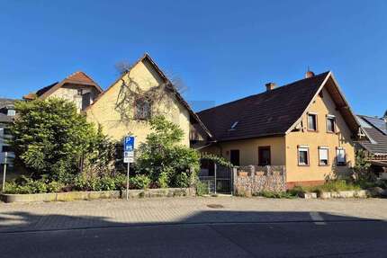 Haus zum Kaufen in Lauf 239.000,00 € 110 m²