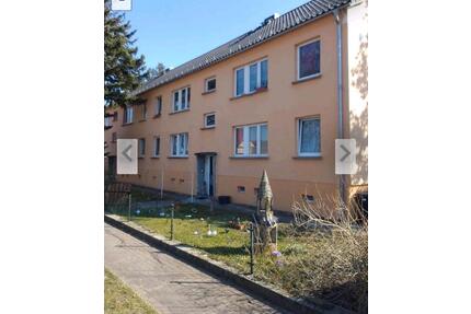 MFH mit 8 Wohnungen und 8 Garagen - Zerbst (Anhalt) Leps