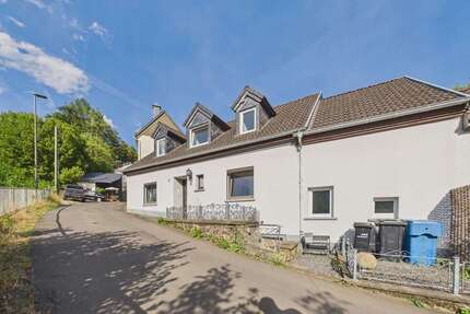 Haus zum Kaufen in Schönecken 179.000,00 € 157 m²
