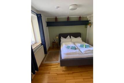 WG Zimmer zur Zwischenmiete in einem schönen Haus mit Garten - München Thalkirchen-Obersendling-Forstenried-Fürstenried-S