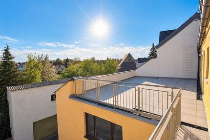 6-Zimmer-Haus mit Dachterrasse, Küche, Garage & Hobbyräumen in Pf - Pförring