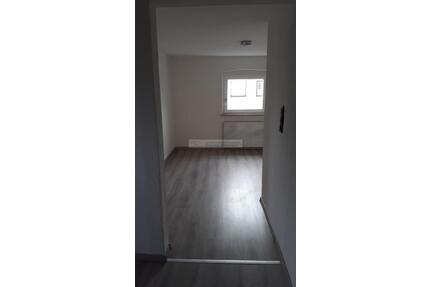 2-Zimmer-Wohnung im Dachgeschoss – kompakt & gut geschnitten-zum Vermieten - Marktredwitz