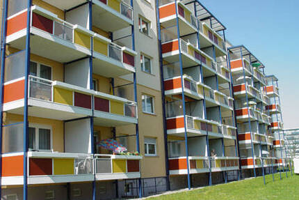 ++ 3 Zimmer mit Balkon ++ - 430,00&nbsp;EUR Kaltmiete, ca.&nbsp; 66,30&nbsp;m&sup2;&nbsp;Wohnfl&auml;che in Stralsund (PLZ: 18435) Knieper