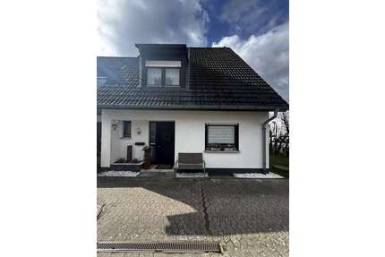 Haus zum Mieten in Detmold 1.600,00 € 135 m²