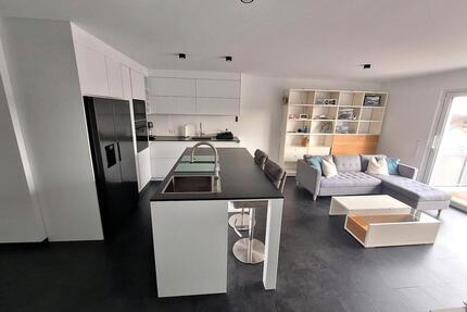 Moderne Wohnung, 3 Zimmer, außergewöhnliche Ausstattung. - Bitz