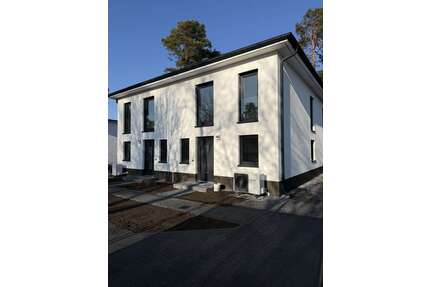 Haus zum Kaufen in Brandenburg - Blankenfelde-Mahlow 590.000,00 € 118 m²