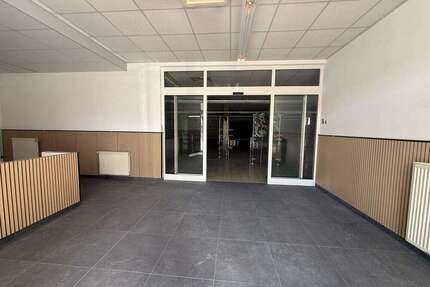Einzelhandel in Holzgerlingen 3.300,00 € 600 m²