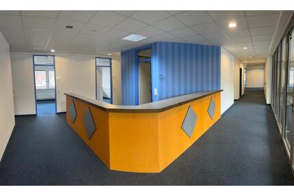 Zentral gelegene Praxis- oder Büroräume in Blaubeuren zu vermieten - Parkplätze vor der Tür