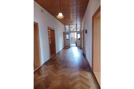 Repräsentative Altbau-Etagen Wohnung in einer alten Villa - Amberg