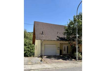 Haus zum Kaufen in Oberstaufenbach 375.000,00 € 226 m²