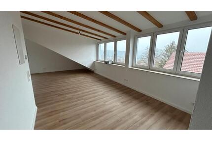 Dachgeschosswohnung 2-Zimmer - 980,00&nbsp;EUR Kaltmiete, ca.&nbsp; 57,00&nbsp;m&sup2; in Wernau (Neckar) (PLZ: 73249)