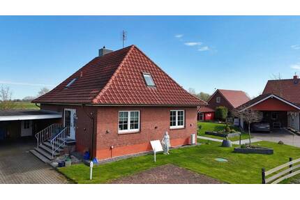 Flexibel nutzbares Ein- bis Zweifamilienhaus in idyllischer Lage - Loxstedt Büttel