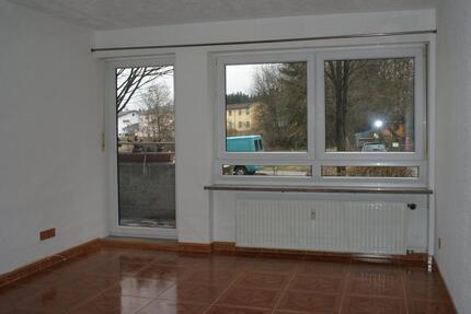 Gepflegte 2-Zimmer-Wohnung im Hochparterre mit Balkon - Kaufbeuren